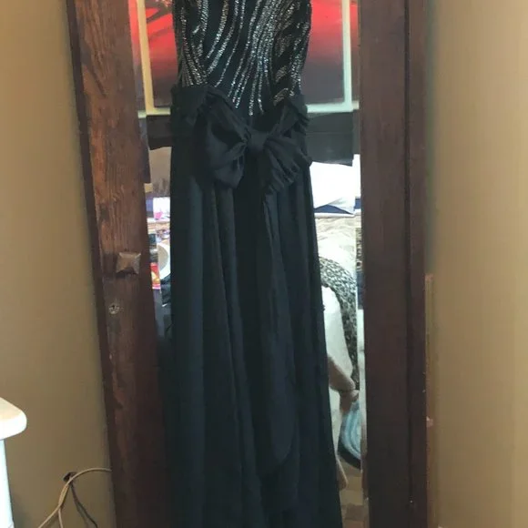 Nu Mode - Picture 3 of 3